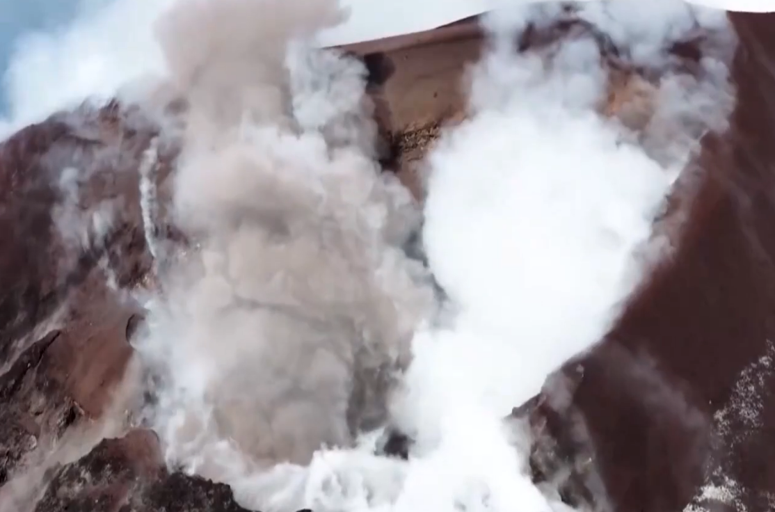欧洲最高火山出现活跃迹象，意大利民防部门提升警戒级别